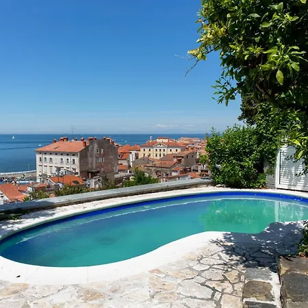 Mediterranean With An Amazing View And A Pool By Loft Villa *